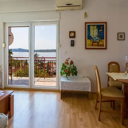 Guest house Car Crikvenica